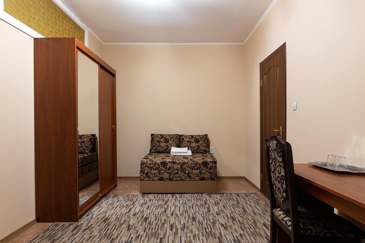 Panska Rovin Hotel Mohnate 外观 照片